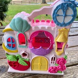 Disney Princess Castle - Folds Open